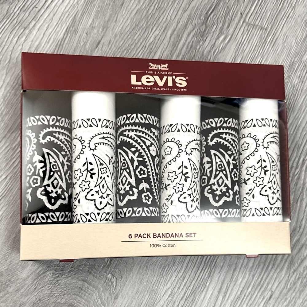 NIB Levi's 6 Pack 100% Cotton Bandana Gift Set 3 Black/3 White Unisex Paisley